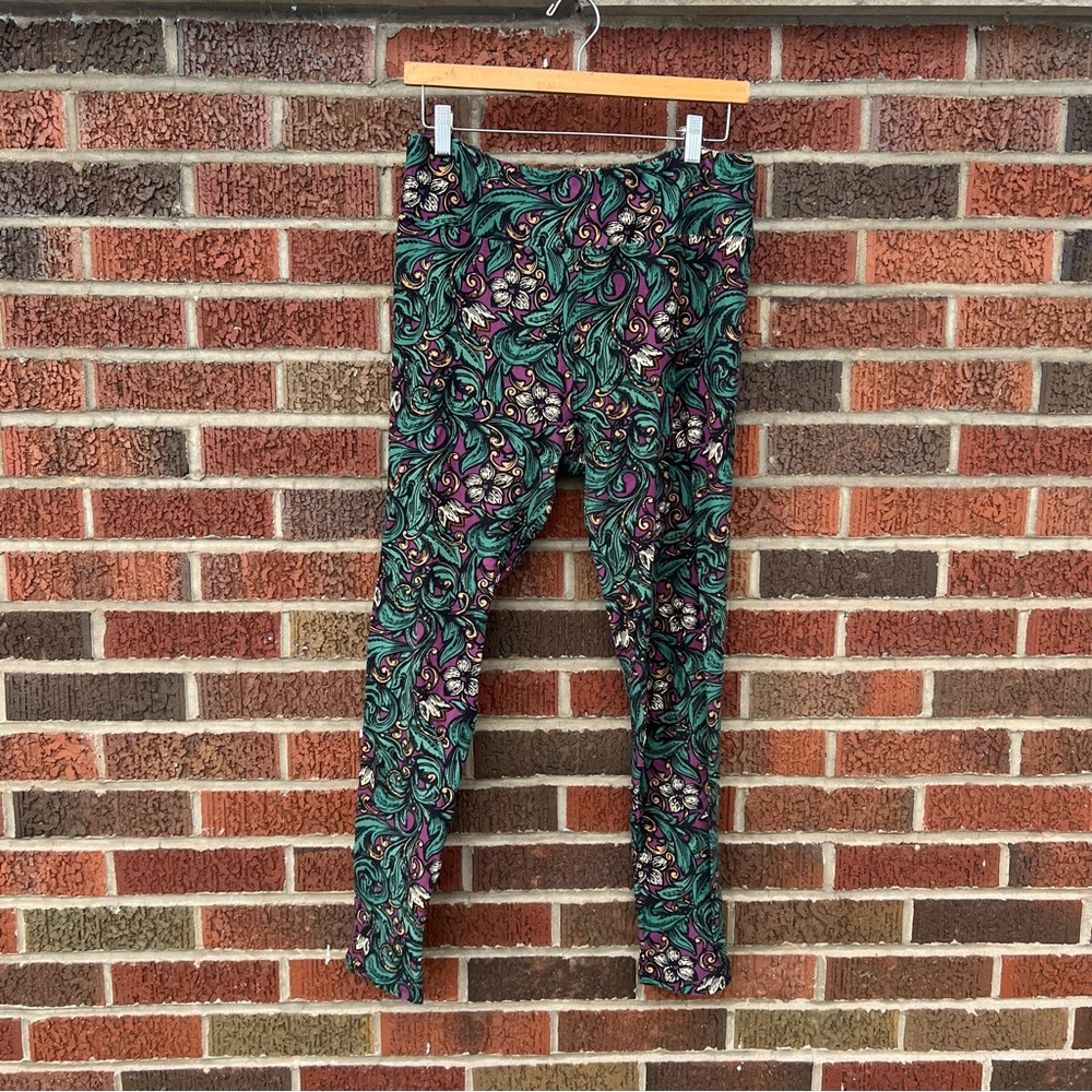 LuLaRoe Green and Purple Floral Plant Mid Rise Leggings